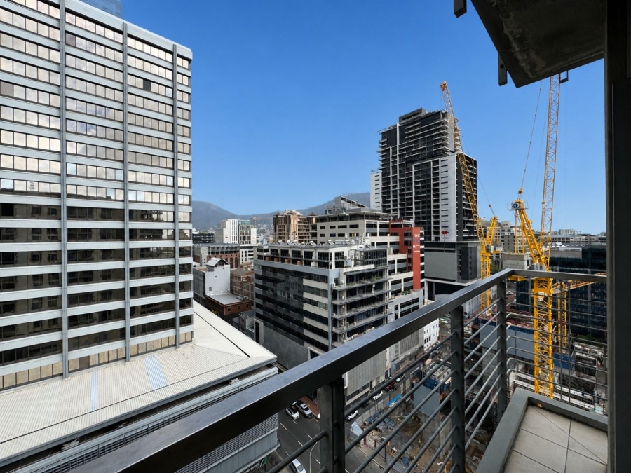 2 Bedroom Property for Sale in Cape Town City Centre Western Cape